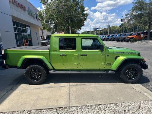 2025 Jeep Gladiator Sport