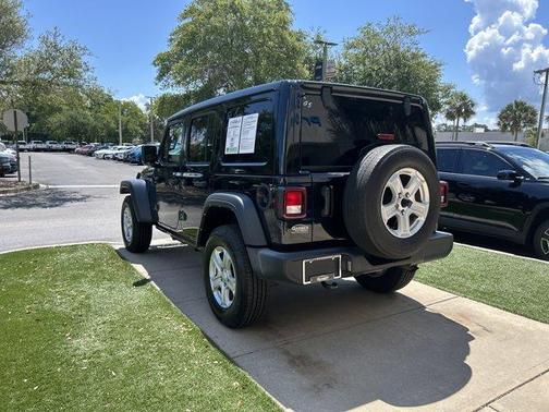 Black Clearcoat 2022 Jeep Wrangler Unlimited Sport
