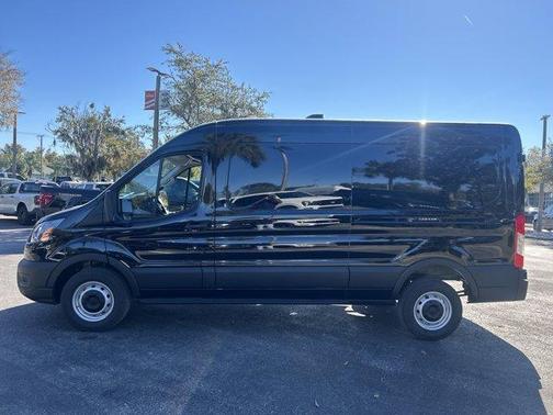 2026 Ford Transit-250 148 WB Medium Roof Cargo