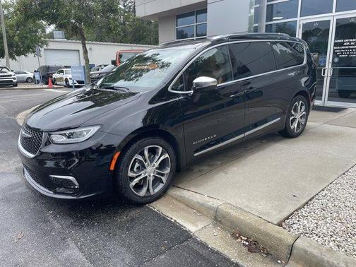 2026 Chrysler Pacifica Pinnacle