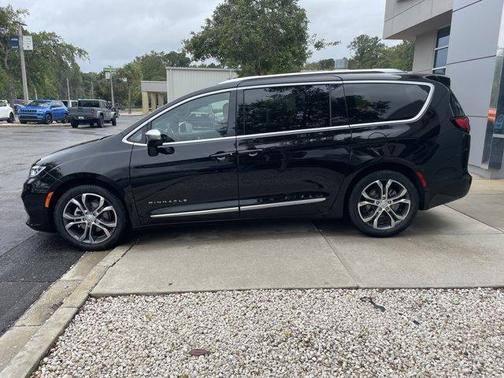 2026 Chrysler Pacifica Pinnacle
