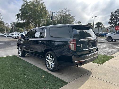 2021 Chevrolet Suburban High Country