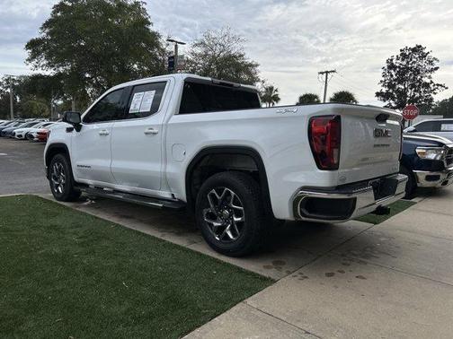 2023 GMC Sierra 1500 SLE