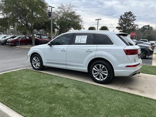 2019 Audi Q7 45 Premium