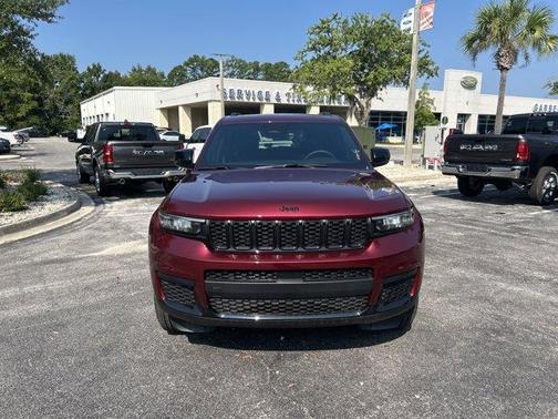 2025 Jeep Grand Cherokee L Laredo
