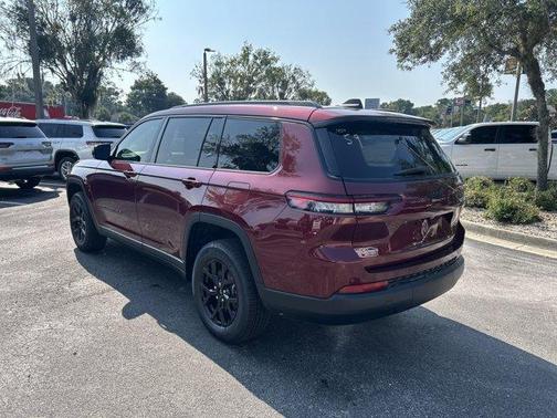 2025 Jeep Grand Cherokee L Laredo