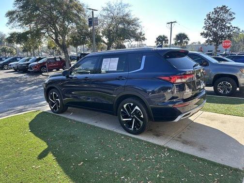 2022 Mitsubishi Outlander SEL