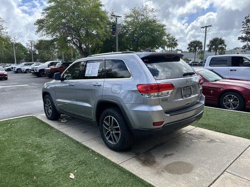 2019 Jeep Grand Cherokee Laredo E