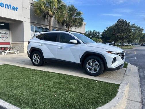 Quartz White 2022 Hyundai TUCSON SEL