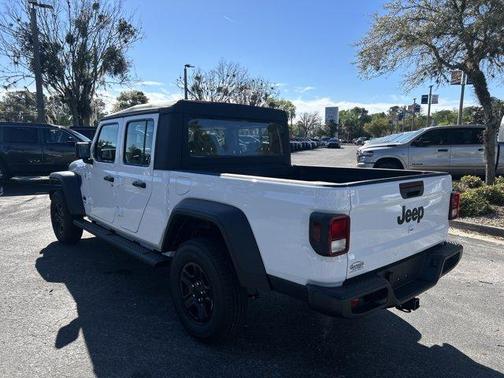 Bright White Clearcoat 2026 Jeep Gladiator Sport