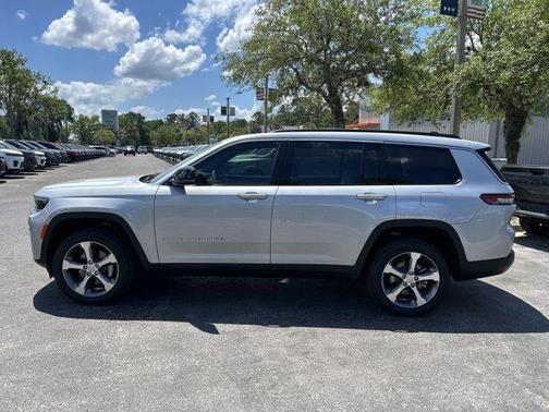 Silver Zynith 2026 Jeep Grand Cherokee L Limited