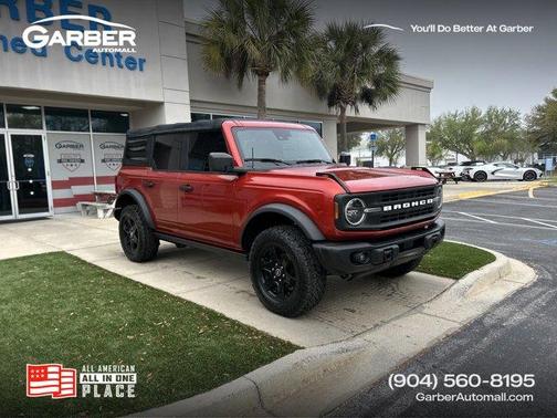 Hot Pepper Red Metallic Tinted Clearcoat 2022 Ford Bronco Black Diamond