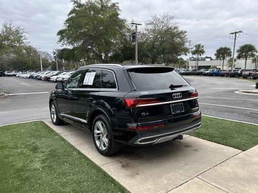 2023 Audi Q7 55 Premium Plus