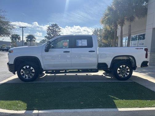 2022 Chevrolet Silverado 2500 Custom
