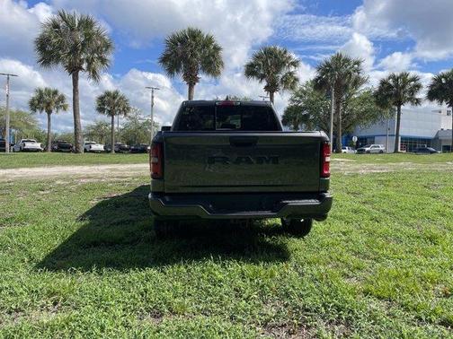 Granite Crystal Clearcoat Metallic 2026 RAM 1500 Express