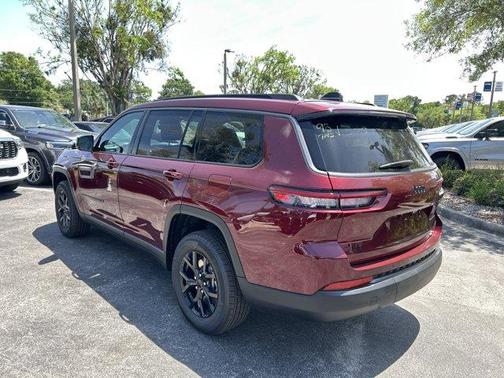 Velvet Red Pearlcoat 2026 Jeep Grand Cherokee L Laredo