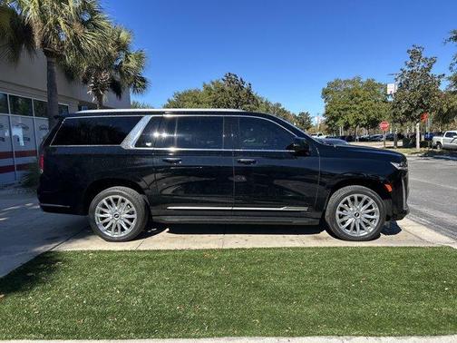 2023 Cadillac Escalade ESV Premium Luxury