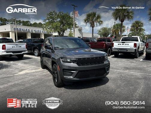 2025 Jeep Grand Cherokee Laredo