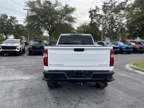 2025 Chevrolet Silverado 2500 Custom