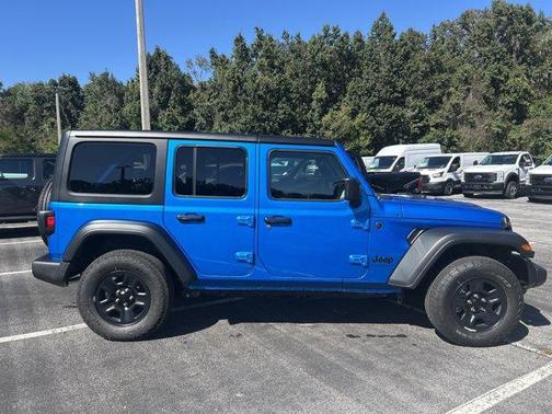 2026 Jeep Wrangler Sport
