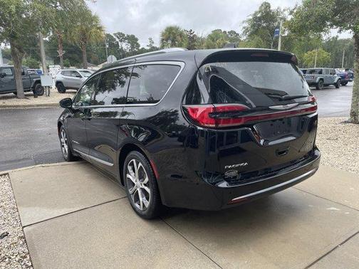 2026 Chrysler Pacifica Pinnacle