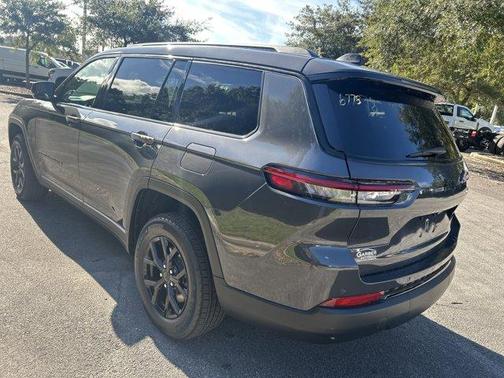 2025 Jeep Grand Cherokee L Laredo