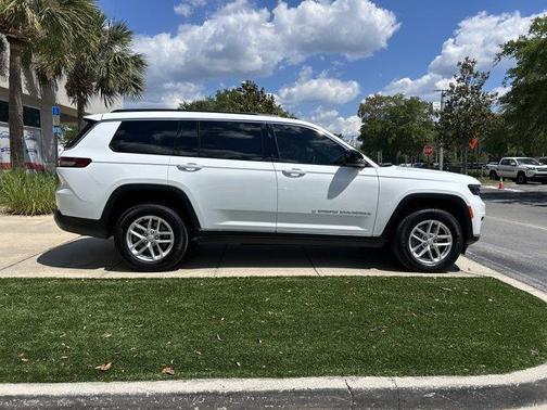 Bright White Clearcoat 2025 Jeep Grand Cherokee L Laredo