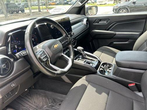Summit White 2024 Chevrolet Colorado LT