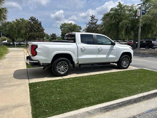 Summit White 2024 Chevrolet Colorado LT