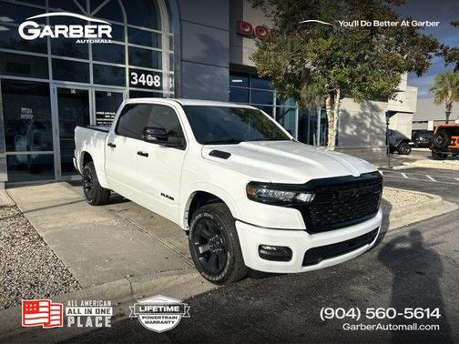 Bright White Clearcoat 2026 RAM 1500 Big Horn/Lone Star