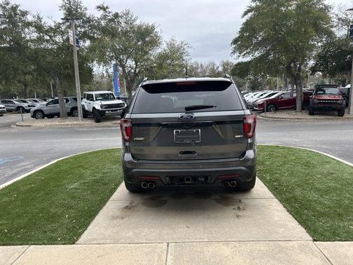 2019 Ford Explorer sport