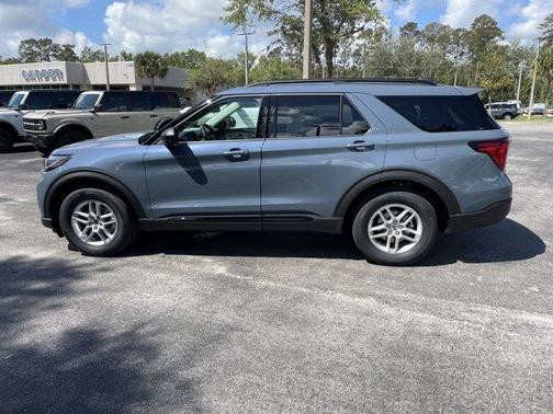 Vapor Blue Metallic 2026 Ford Explorer Active