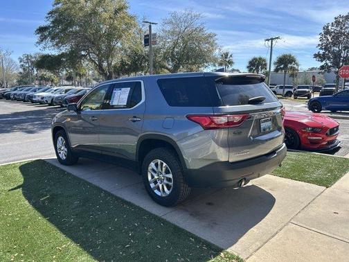 2021 Chevrolet Traverse LS