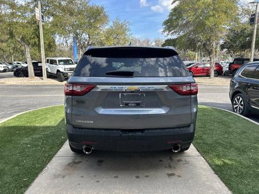 2021 Chevrolet Traverse LS
