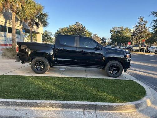 2022 GMC Canyon AT4 w/Cloth
