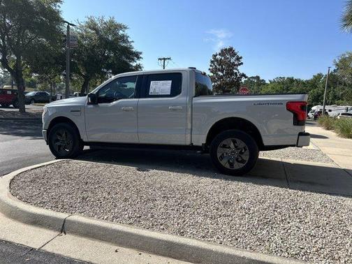 2023 Ford F-150 Lightning XLT