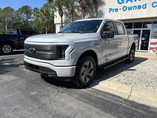 2023 Ford F-150 Lightning XLT