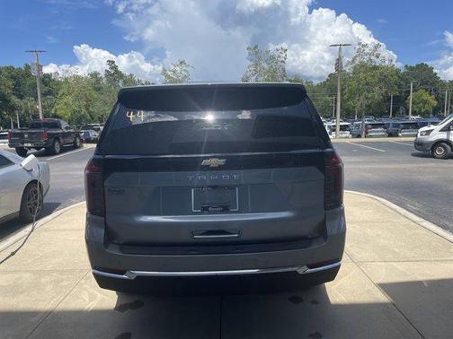 2025 Chevrolet Tahoe LS
