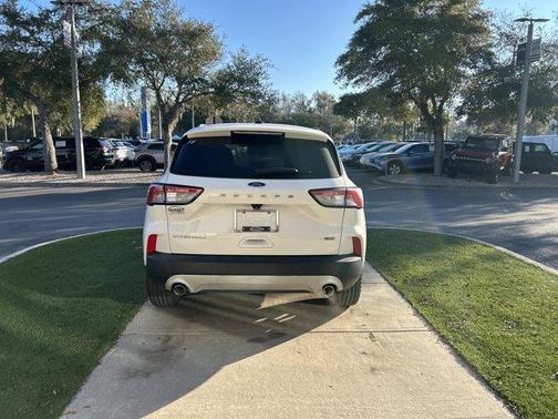 2020 Ford Escape Titanium Hybrid