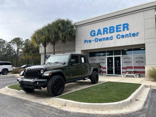 2022 Jeep Gladiator Sport