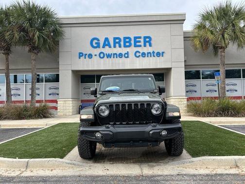 2022 Jeep Gladiator Sport