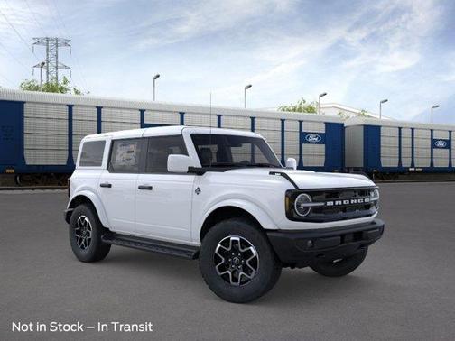 Oxford White 2026 Ford Bronco Outer Banks