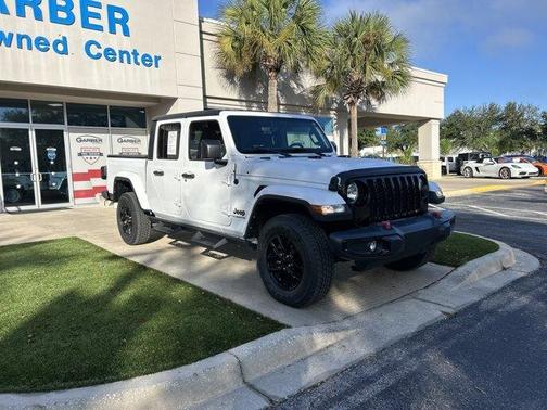 2022 Jeep Gladiator Sport