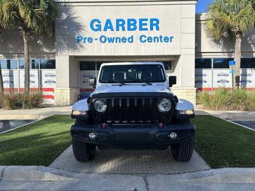 2022 Jeep Gladiator Sport