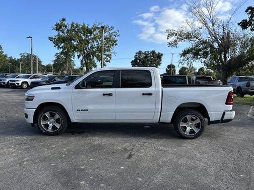 Bright White Clearcoat 2027 RAM 1500 Express