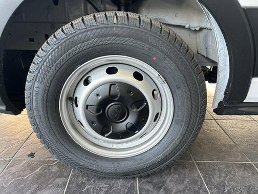 2026 Ford Transit-250 148 WB Medium Roof Cargo