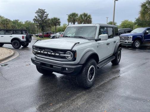 Avalanche 2026 Ford Bronco Outer Banks