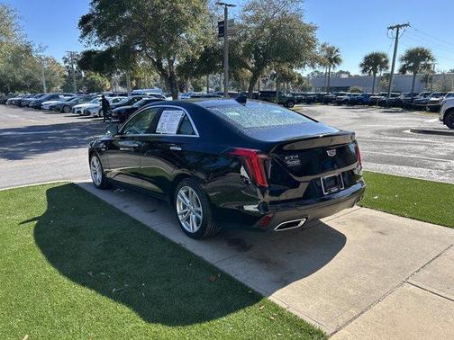 2022 Cadillac CT4 Luxury