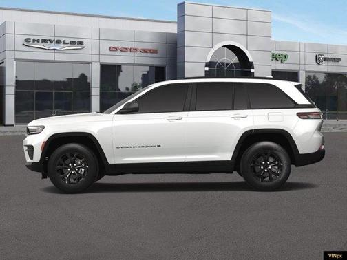 2025 Jeep Grand Cherokee Laredo