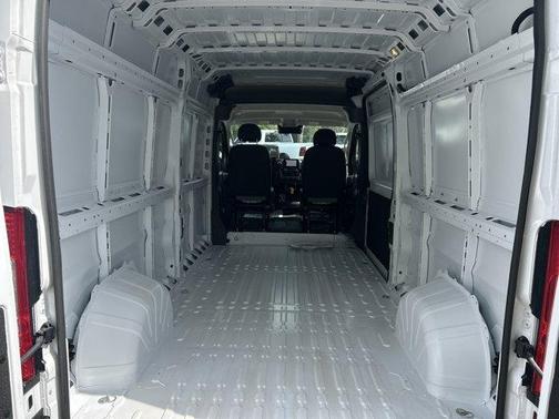 Bright White Clearcoat 2026 RAM ProMaster 3500 High Roof